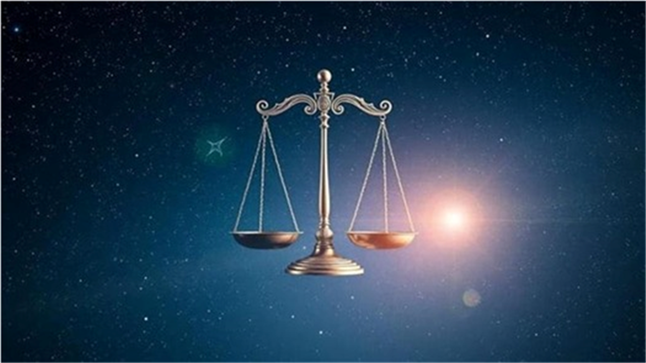 مفاجأة مهنية في الطريق.. ماذا يخبئ الفلك للميزان على صعيد المسار المهني؟